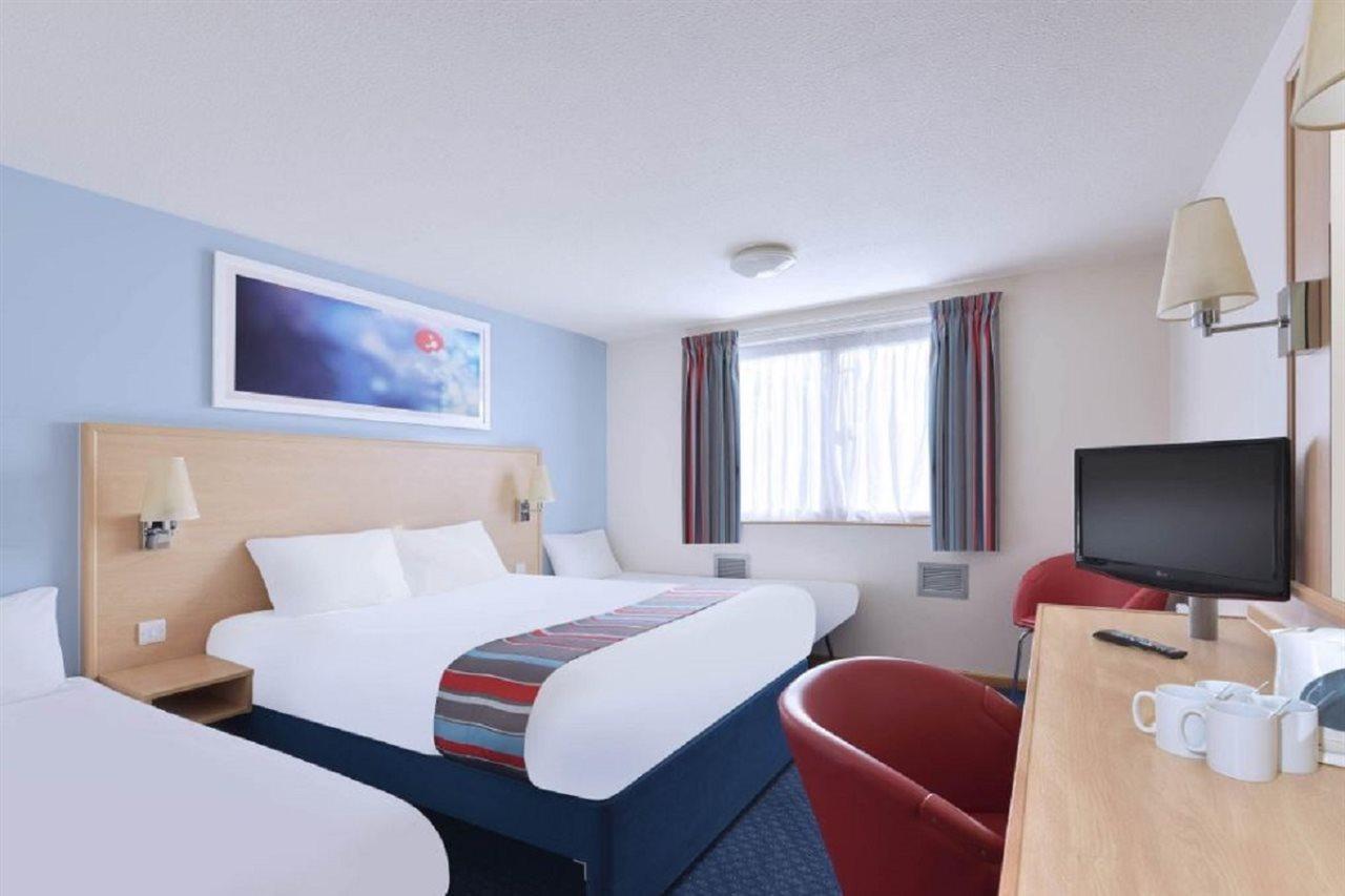 Travelodge Birmingham Central Exterior photo