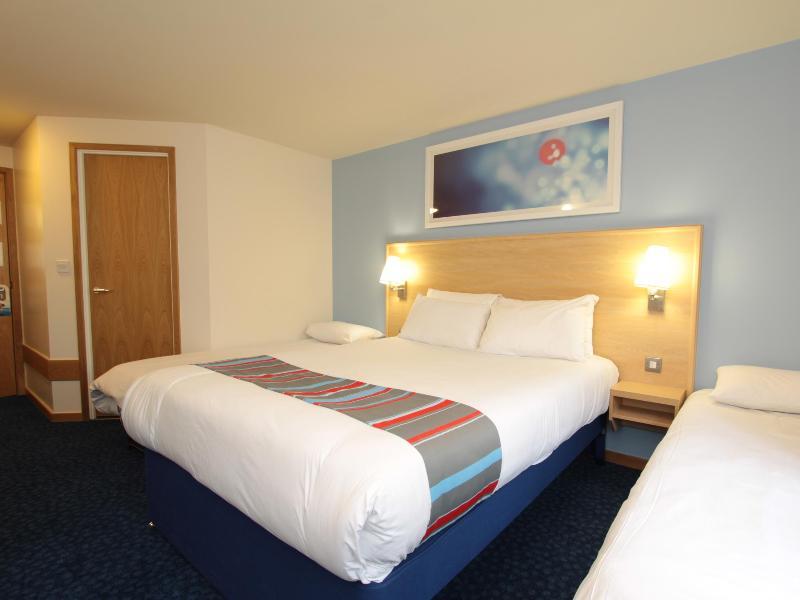 Travelodge Birmingham Central Exterior photo